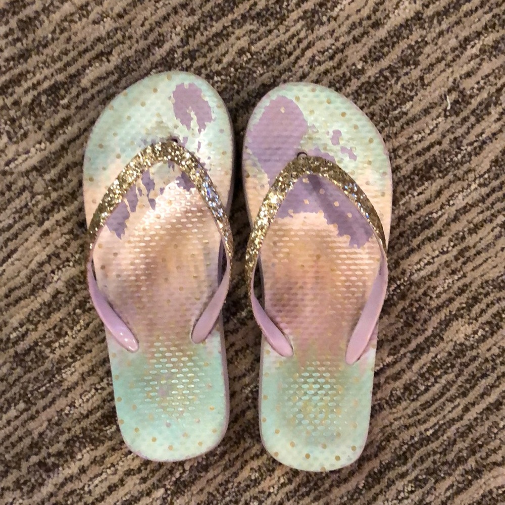 Justice flip flop
